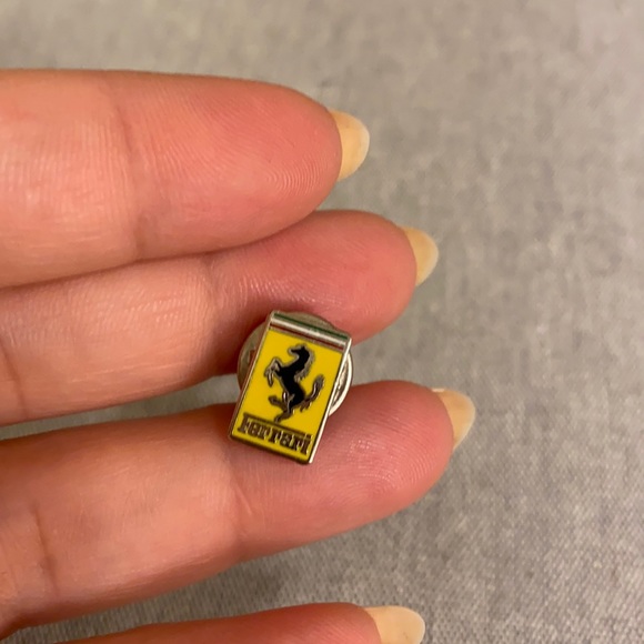 Ferrari Jewelry - Ferrari Lapel pin